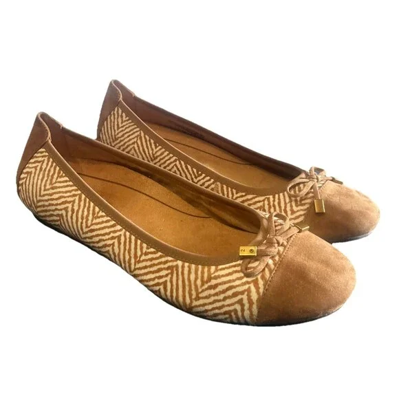 Vionic Minna Womens 11 Tan Ballet Flat Herringbone Calf Hair Bow Suede Cap Toe - Picture 4 of 16